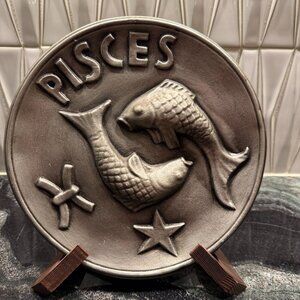 Vintage Chalkware Zodiac Pisces 3D Hanging Wall Plate - 10" diameter